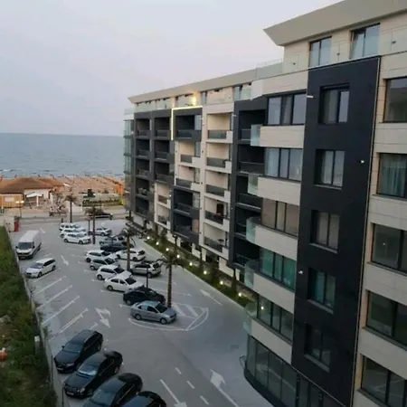 Seaside Building Stefan Apartment *